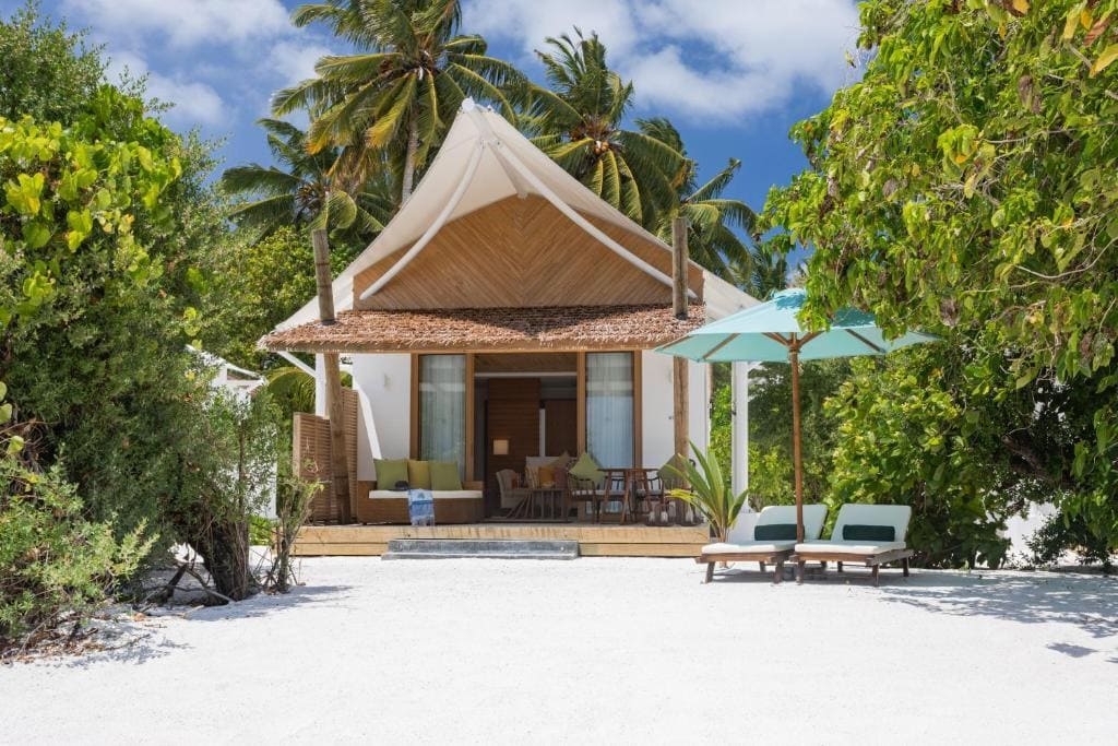 отель Cinnamon Hakuraa Huraa Maldives