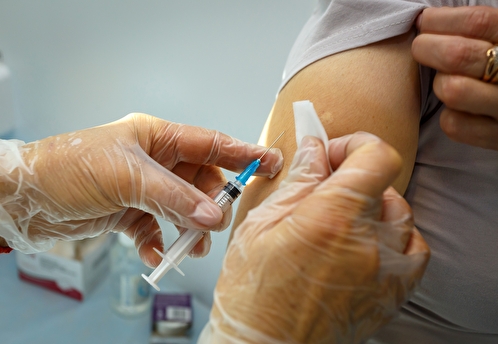 Депутат Леонов: небольшой процент заболевших ковидом среди привитых говорит об эффективности российских вакцин
