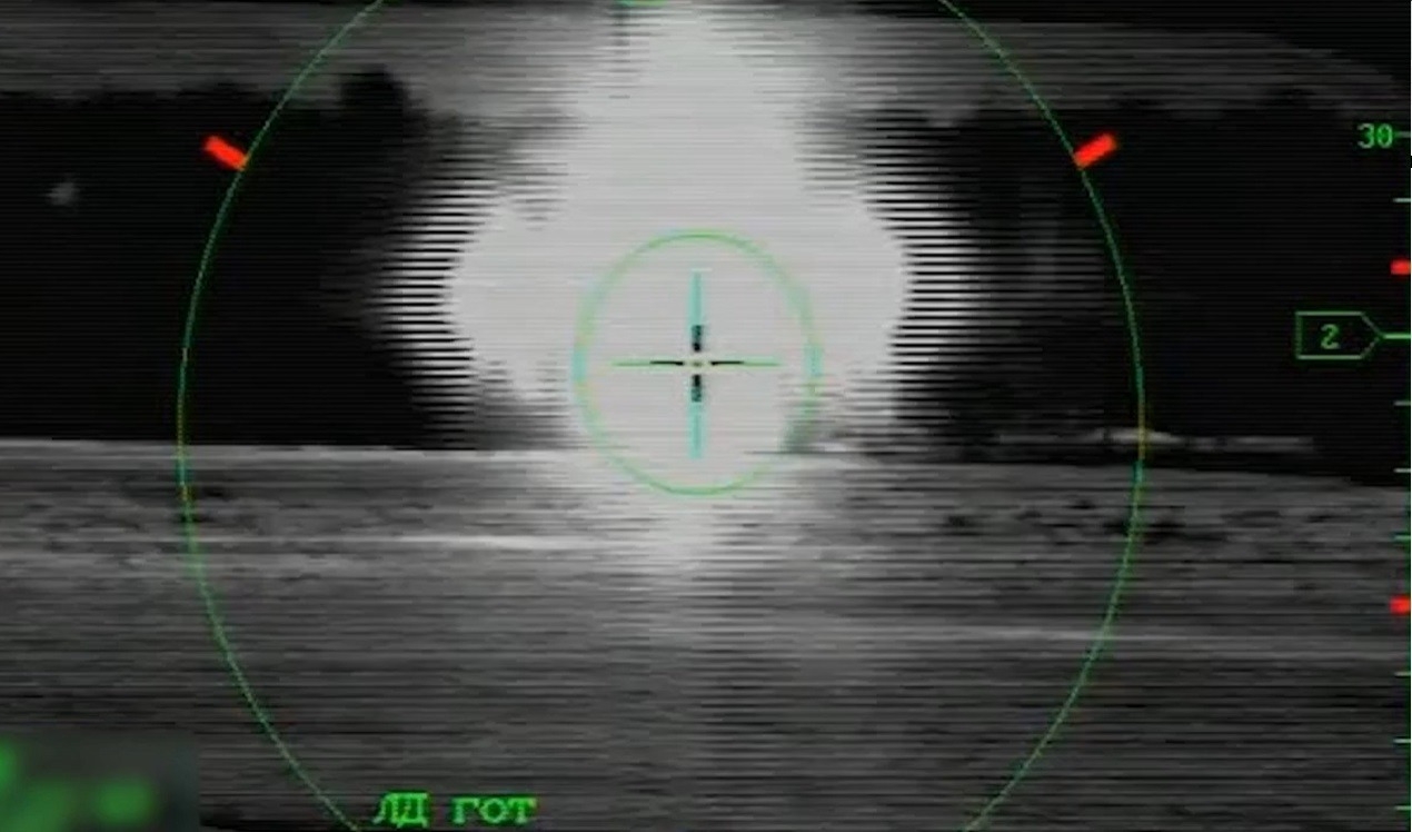 Минобороны опубликовало видео уничтожения техники ВСУ вертолетами К-52