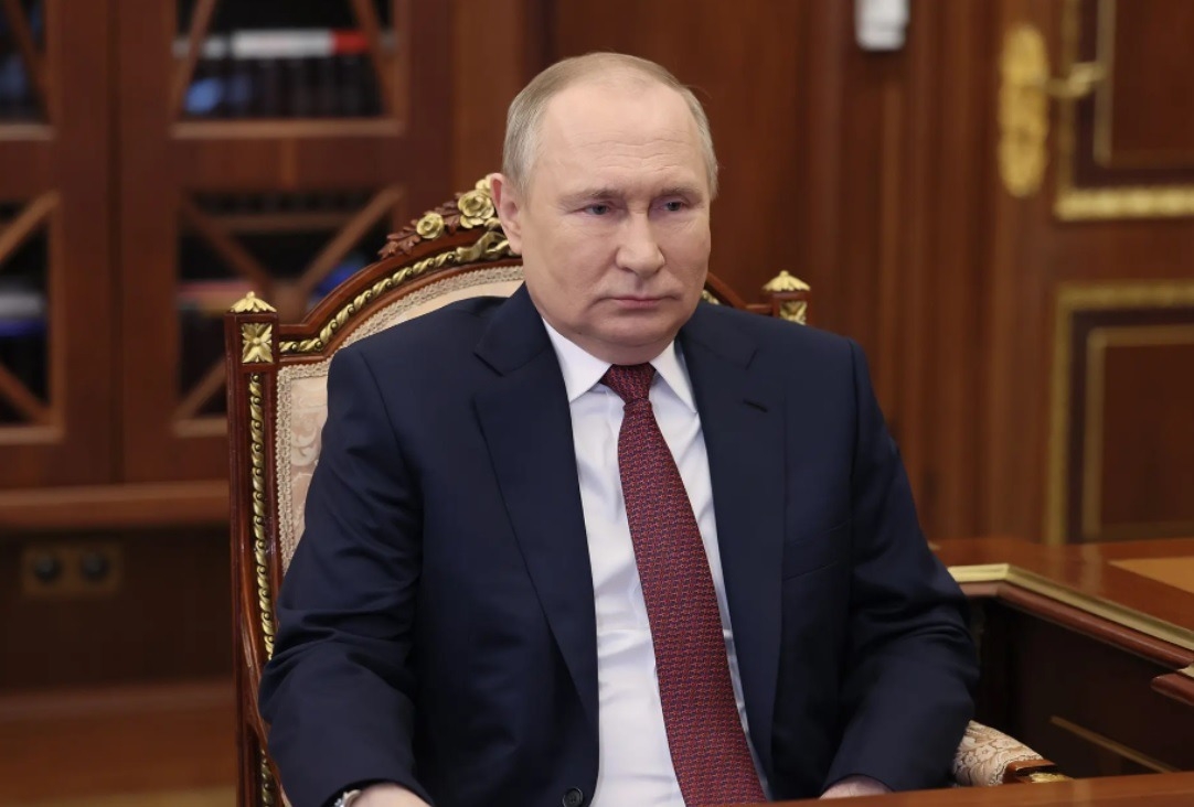 Лавров назвал распространителей слухов о болезни Путина невменяемыми