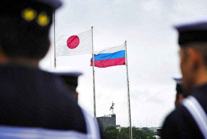 Япония ввела санкции против МКБ и Россельхозбанка