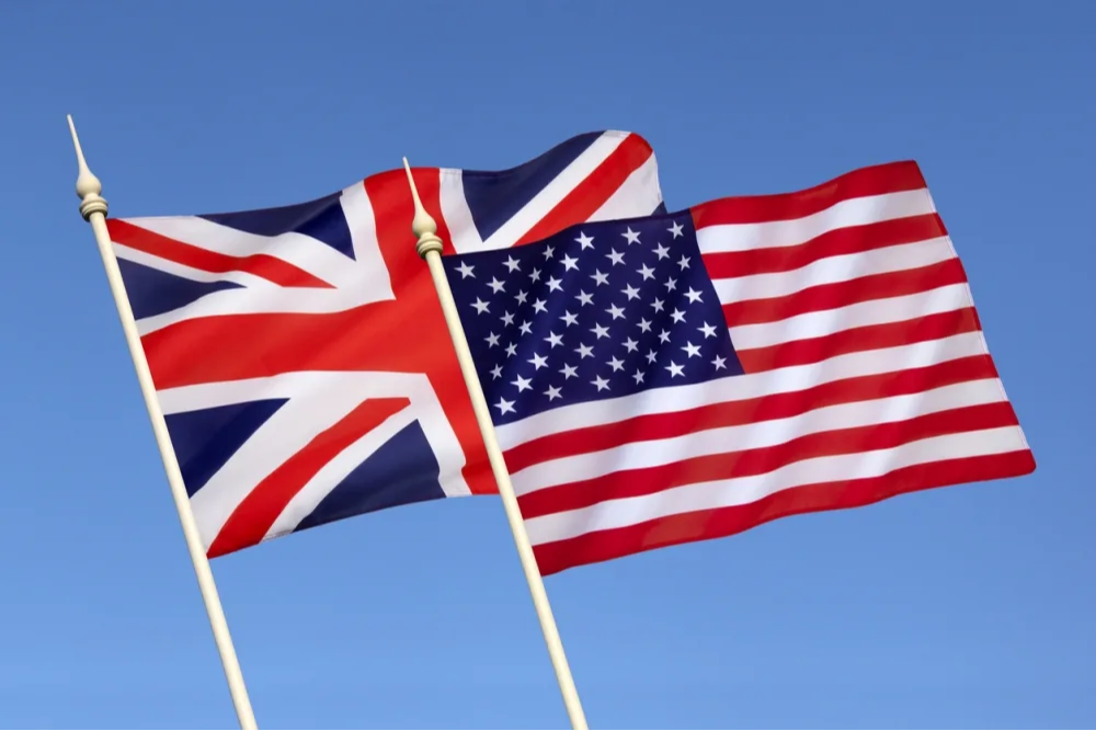 Д англо. США И Великобритания. Флаг США И Великобритании. Америка и Британия. Флаг Британии и США.